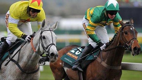 Sunnyhillboy races against Neptune Collonges