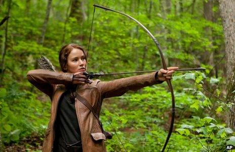 Jennifer Lawrence plays Katniss Everdeen