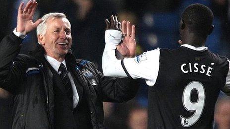 Alan Pardew and Papiss Cisse