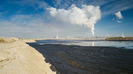 Tar sand pollution in Canada