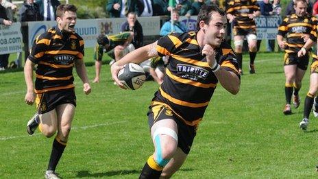 Cornwall score against Hertfordshire