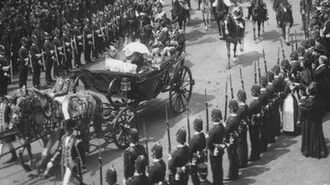 Queen Victoria's Diamond Jubilee procession (Photo by London Stereoscopic Company/Getty Images)