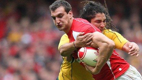 Sam Warburton takes on Australia in 2010