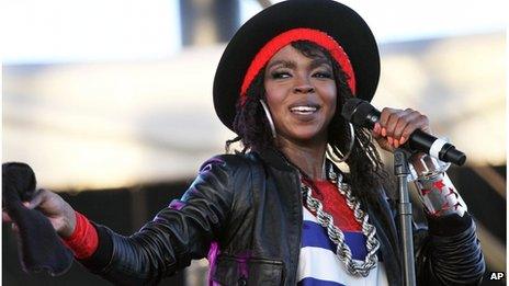 Lauryn Hill performing live