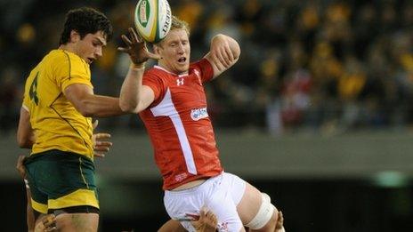 Simmons a Bradley Davies