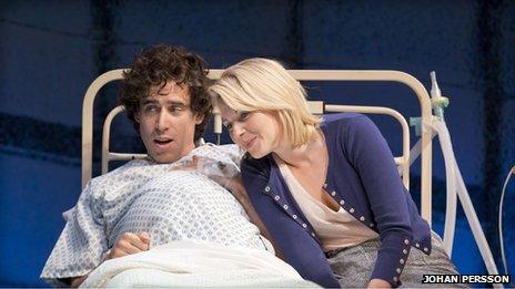 Stephen Mangan and Lisa Dillon (Photo: Johan Persson)