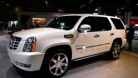 Cadillac Escalade SUV at a car show in Los Angeles (November 2007)