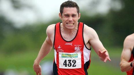 Jason Smyth was pipped by Paul Hession in the 100m final at Santry