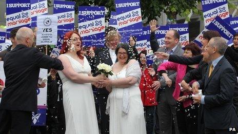 Jaye and Ruth Richards-Hill with well-wishers