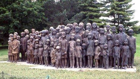 Cofeb yn Lidice