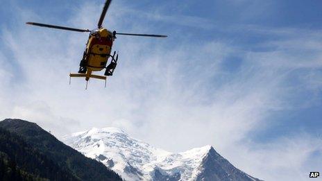 Rescue helicopter returns from Mont Blanc