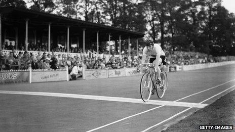 Reg Harris winning heat eight of round two in the Men's Sprint at Herne Hill Velodrome during the Olympic Games, London, 07 August 1948