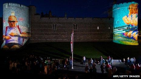 Rowing images on Windsor castle