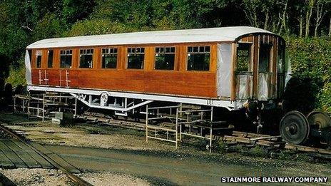 1930's passenger coach No.60505