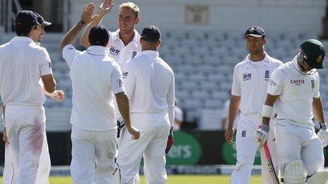 Stuart Broad celebrates a wicket