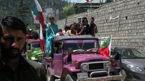 Refugee activists in Athmuqam town heading for Keran to participate in a Kashmir reunification rally