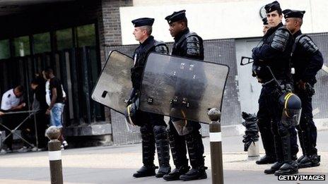 Police in Amiens