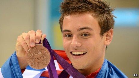 Tom Daley with bronze medal