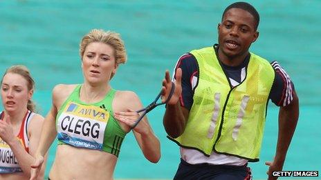 Libby Clegg running with Mikail Huggins