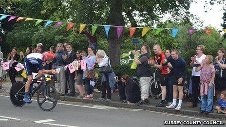 Bradley Wiggins races through Surrey