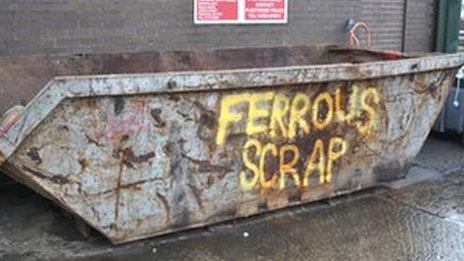 Ferrous scrap skip