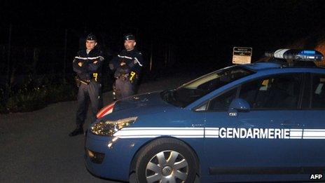 Eight hours later, police re-examine the car and pull Zeena, "terrorised and motionless", from the car. The search was made after investigators spoke to neighbours at the campsite who said there were two children. An earlier search using a thermal camera on a helicopter had not detected the child.