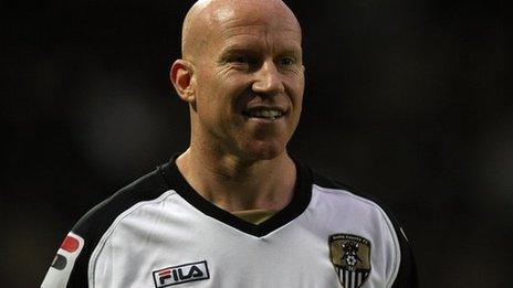 Lee Hughes