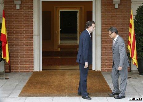 Catalan President Artur Mas (R) meets Spanish Prime Minister Mariano Rajoy in Madrid, 20 September