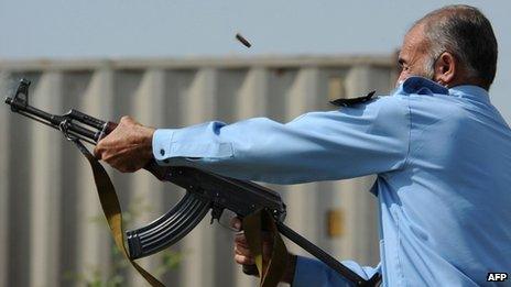 Riot policeman in Islamabad