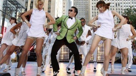 Psy performs Gangnam Style