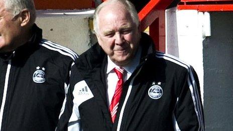 Aberdeen manager Craig Brown