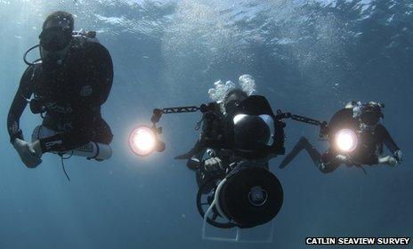 Scientists photograph coral reefs