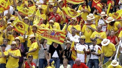 Catalan Dragons supporters