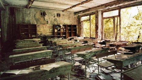 Jane and Louise Wilson, Atomgrad (Nature Abhors a Vacuum), 2010