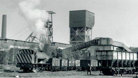 Coal loaded onto train at colliery