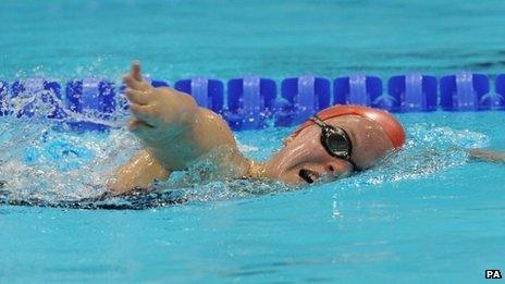 Ellie Simmonds in training