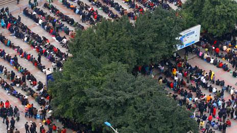 Queues for tickets