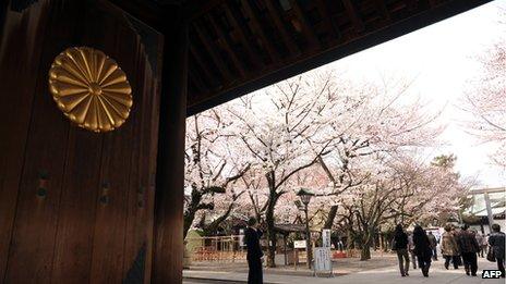 File photo: People entering the grounds at the Yasukuni Shrine in Tokyo, 6 April 2012