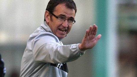 Hibernian manager Pat Fenlon