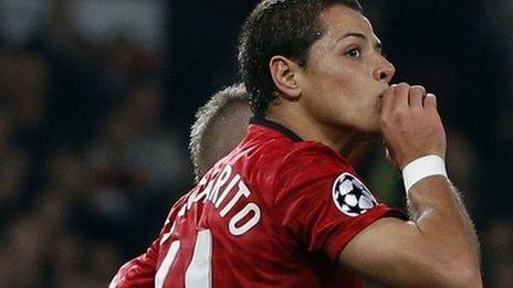 Javier Hernandez pulls a goal back for Manchester United