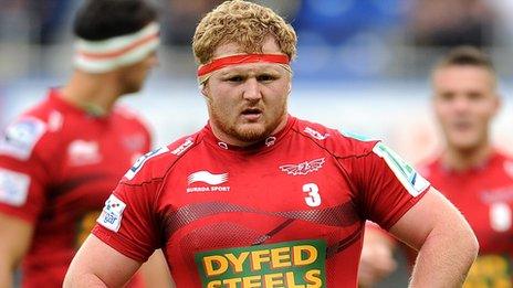 Scarlets prop Samson Lee