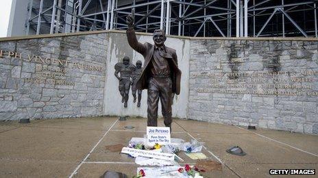 paterno statue