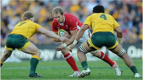Alun Wyn Jones takes on the Australia defence