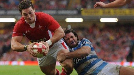 George North scores against Argentina in 2011