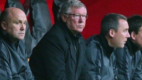 Manchester United manager Sir Alex Ferguson (centre)