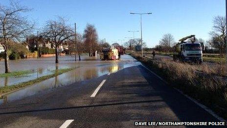 Flooded A4500 at Kislingbury