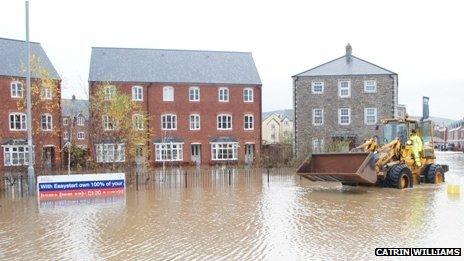 Glasdir estate, Ruthin