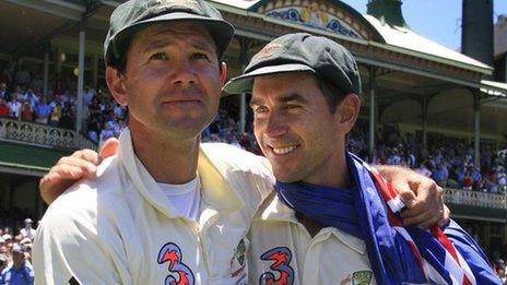Ricky Ponting and Justin Langer celebrate Ashes victory in 2007