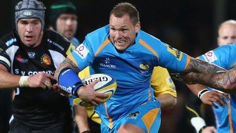 Lee Thomas playing against Exeter Chiefs