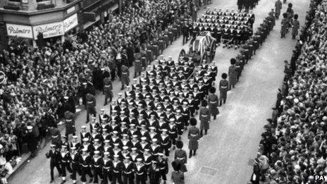 Churchill's state funeral on the way to St Paul's Cathedral